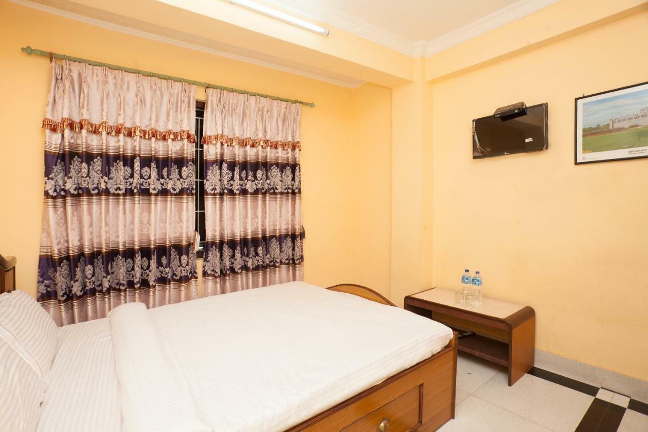 Spot On 397 Hotel Triveni Guest House Kathmandu Exterior photo
